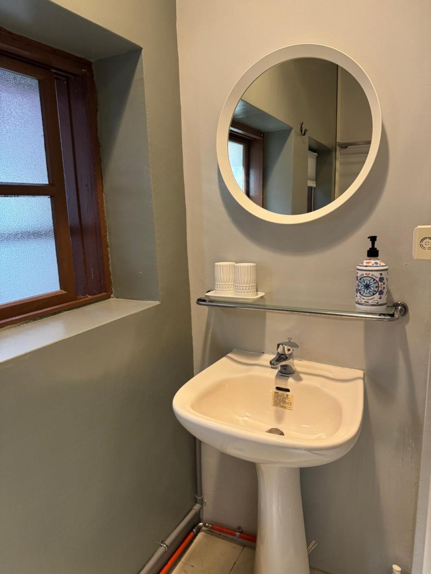 Naval Bureaucracy Apartment Каосюн Екстериор снимка