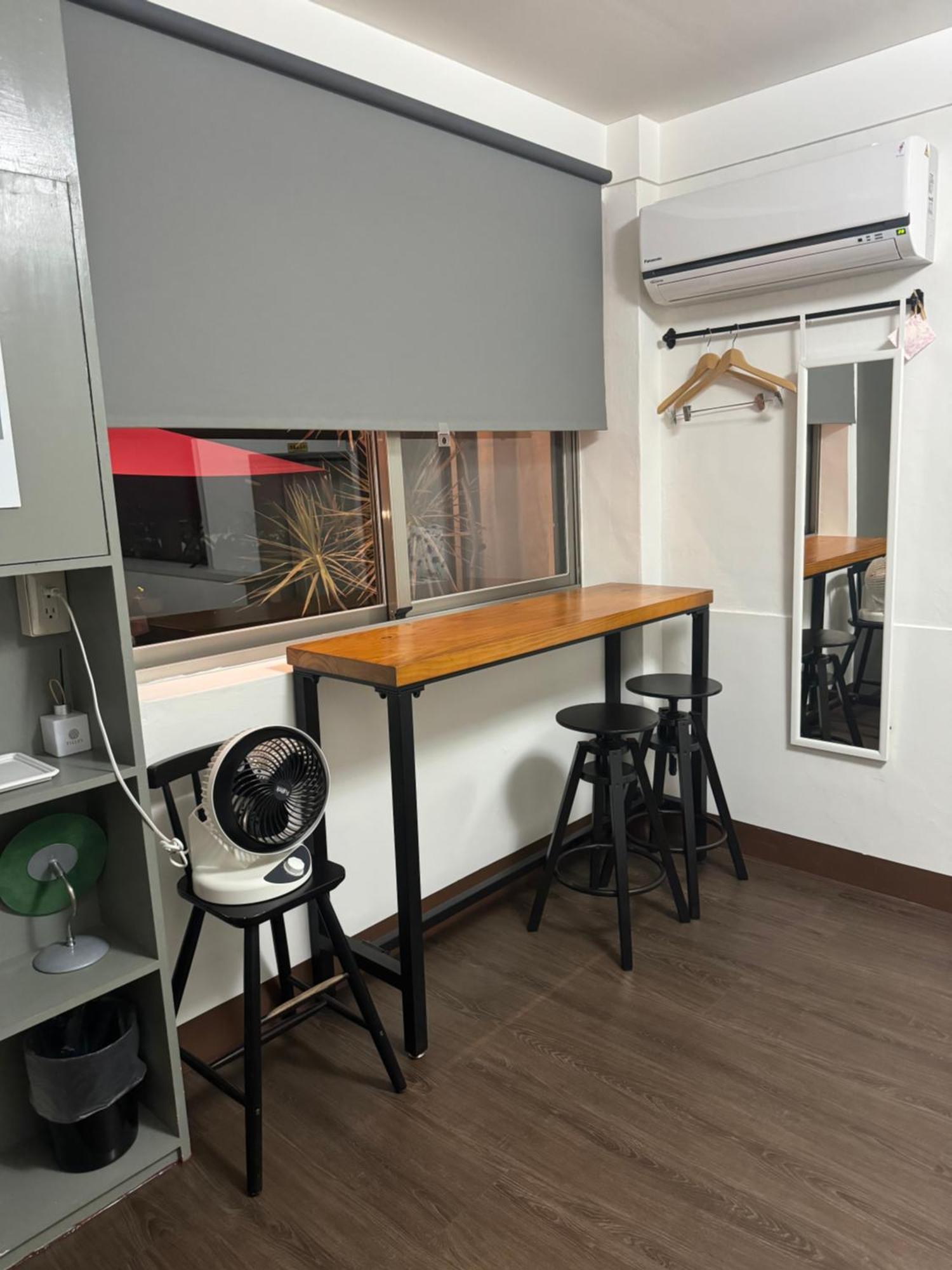 Naval Bureaucracy Apartment Каосюн Екстериор снимка
